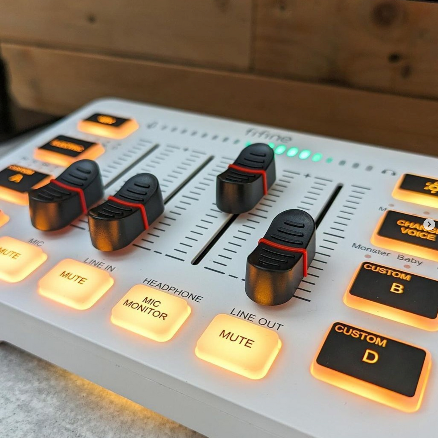 Ultimate Gaming Audio Mixer With 4 Channels