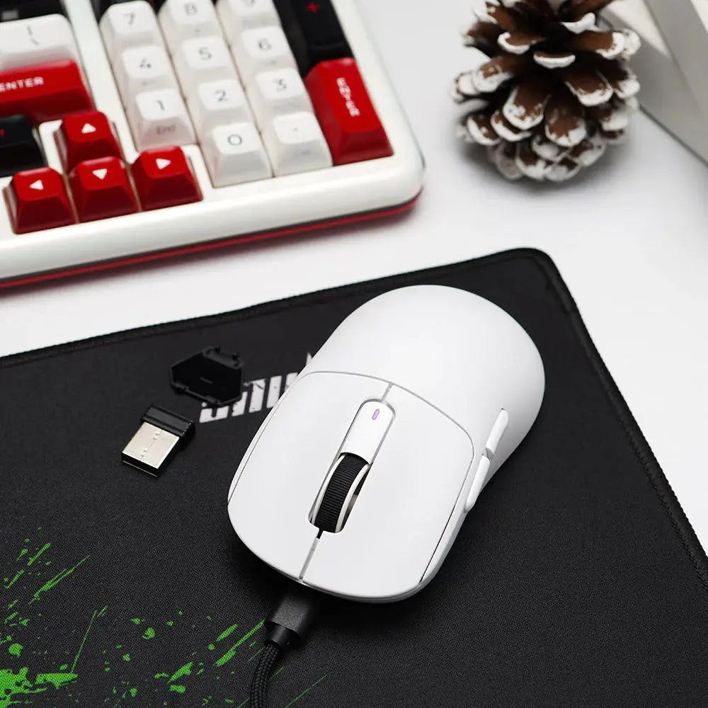 Gaming Mouse Ultra-Light With Magnetic Charging Dock